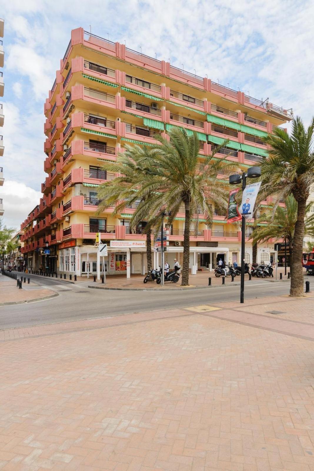 Apartamento Primera Linea De Playa フエンヒロラ エクステリア 写真